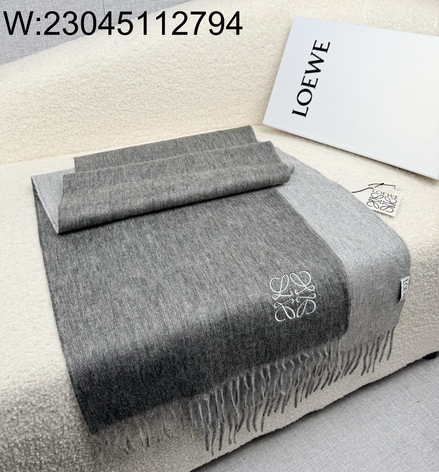 AGG 로에베 베이직 로고 태슬 스카프 30*180cm 그레이 캐시미어 50% 양털 50%