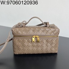 징 팩토리 보테가베네타 뱅뱅 배니...