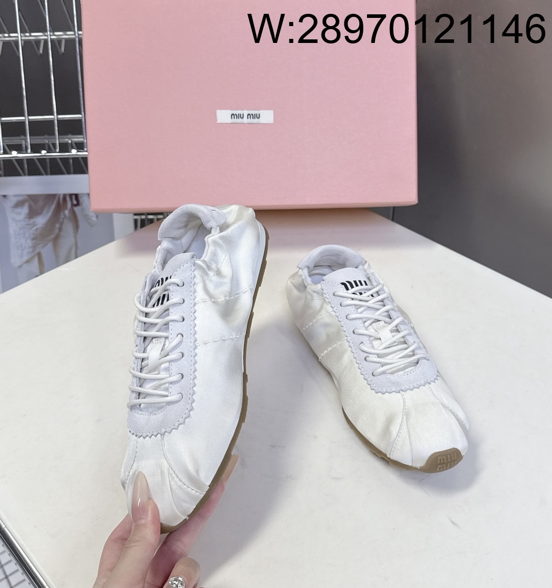 [AN3] 미우미우 캐쥬얼 가벼운 스니커즈 화이트