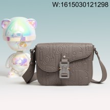 [JHL] 디올 스몰 새들 메신저 백 플랩 디올 그래비티 레더 앤 그레인드 카프스킨 그레이