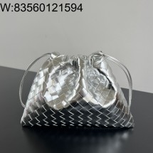 징 팩토리 보테가베네타 더스트 백 796728 32*23cm 은색