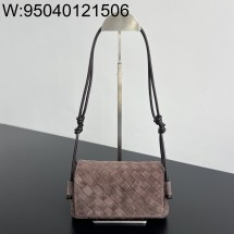 징 팩토리 보테가베네타 노뚜르노 843893 21*11*9cm 폰단트 스웨이드