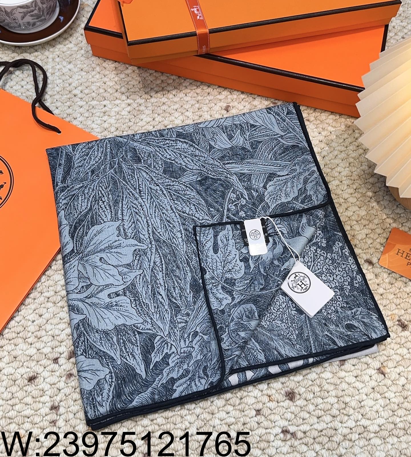 AGG 에르메스 식물원 스퀘어 스카프 140cm*140cm 70%캐시미어 30%실크 흑녹색