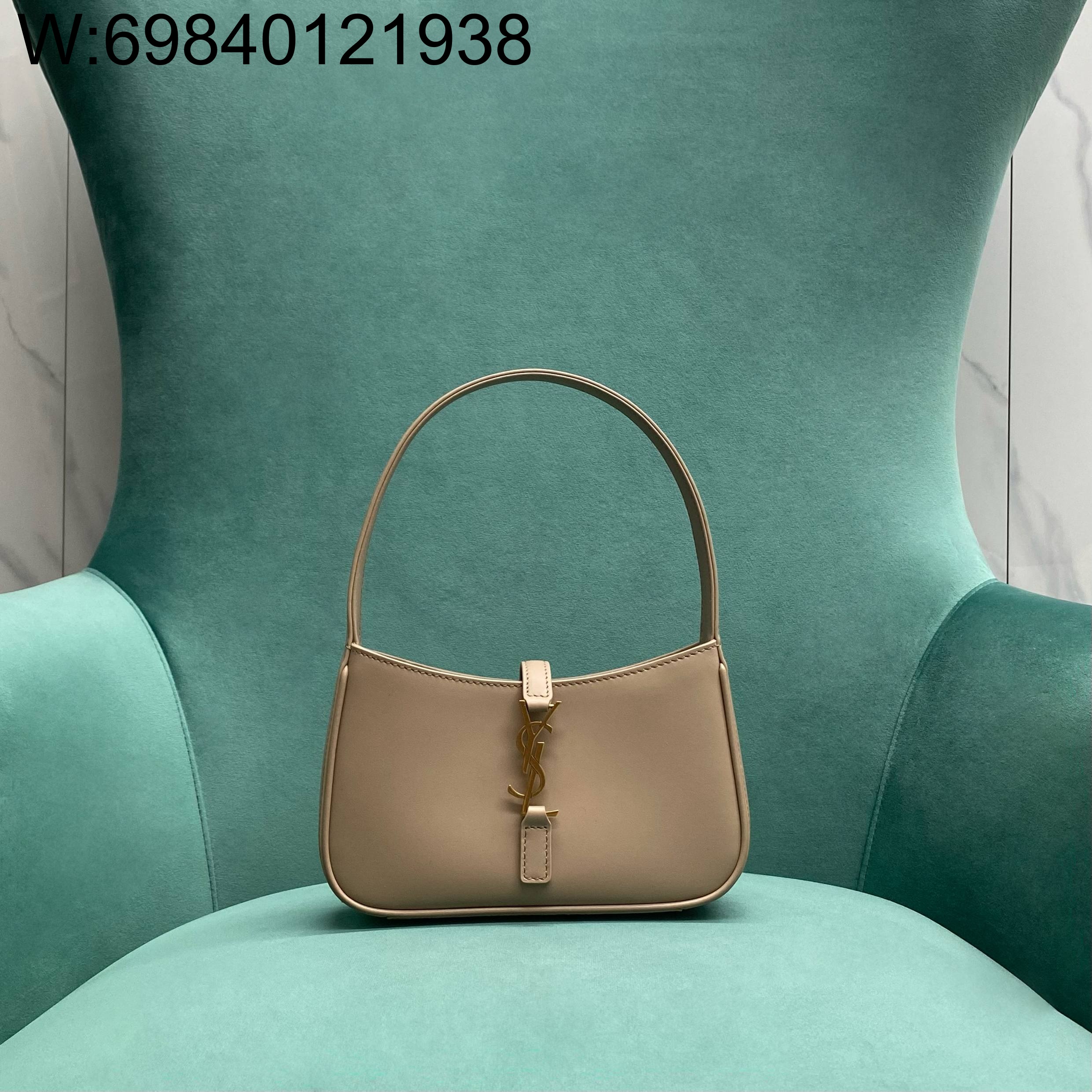 Pomegrante 생로랑 스무스 가죽 소재 5 A 7 미니 710318 18.5*4*11cm 다크 베이지