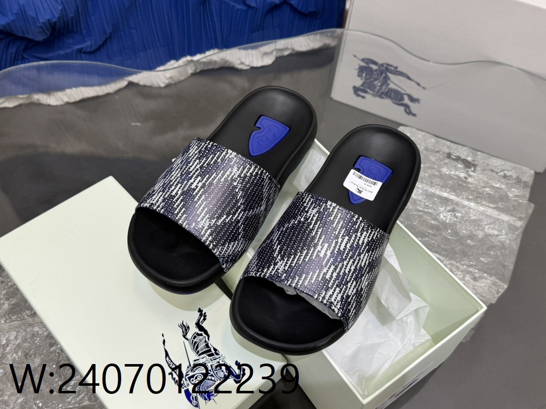 [152] 버버리 블루 B 체크 슬리퍼 화이트 블랙 남성용