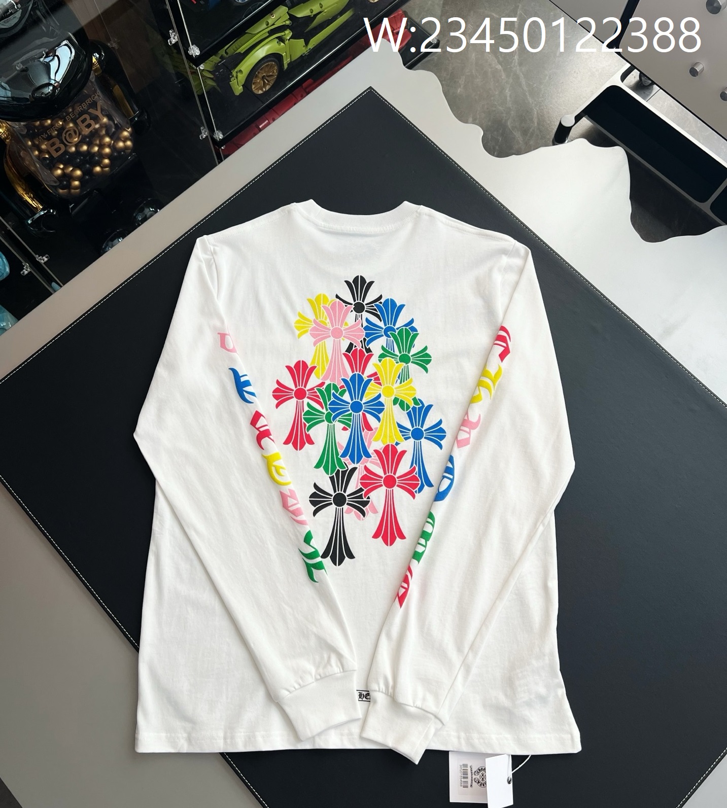 V공장 크롬하츠 컬러 십자가 패턴 긴팔티 화이트