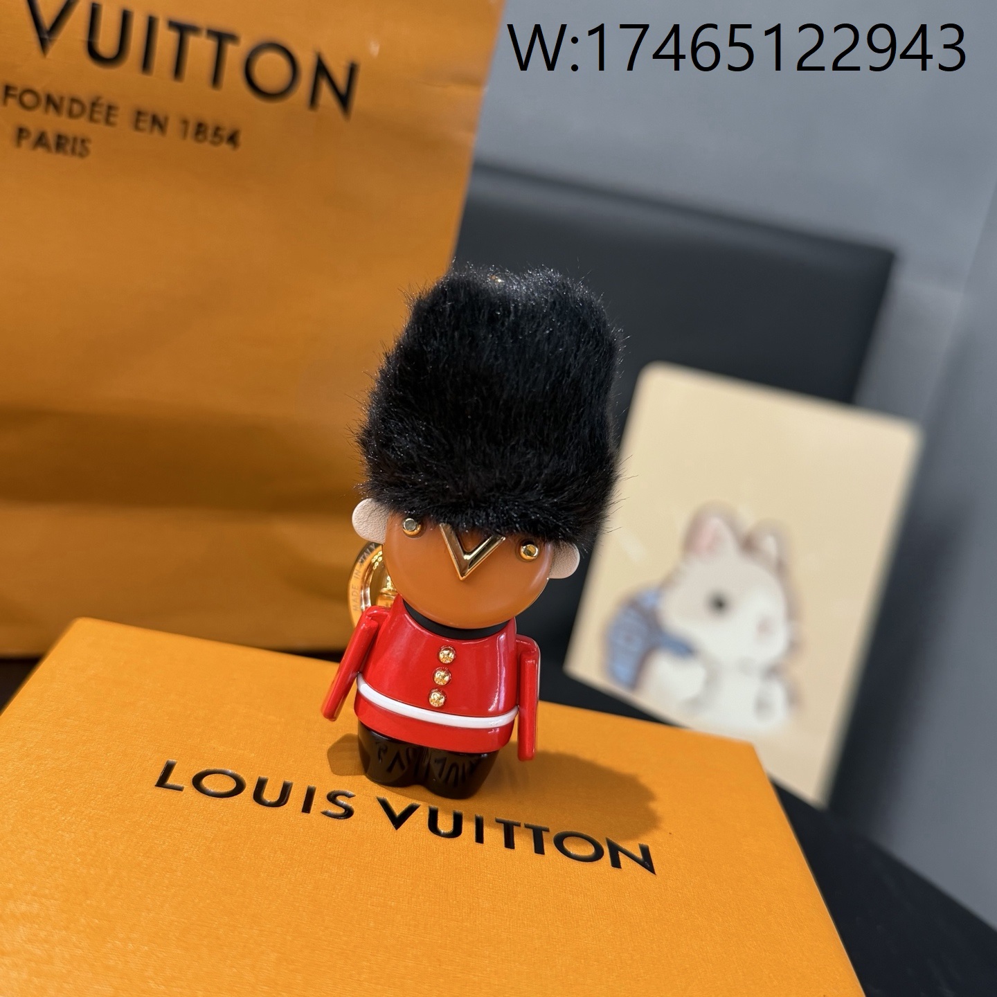 AGG 루이비통 위병 키링 백참