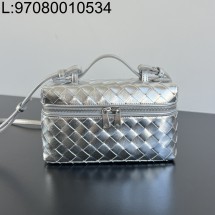 징 팩토리 보테가베네타 뱅뱅 배니티 케이스 789109 22*12.5*5cm 실버 베이직