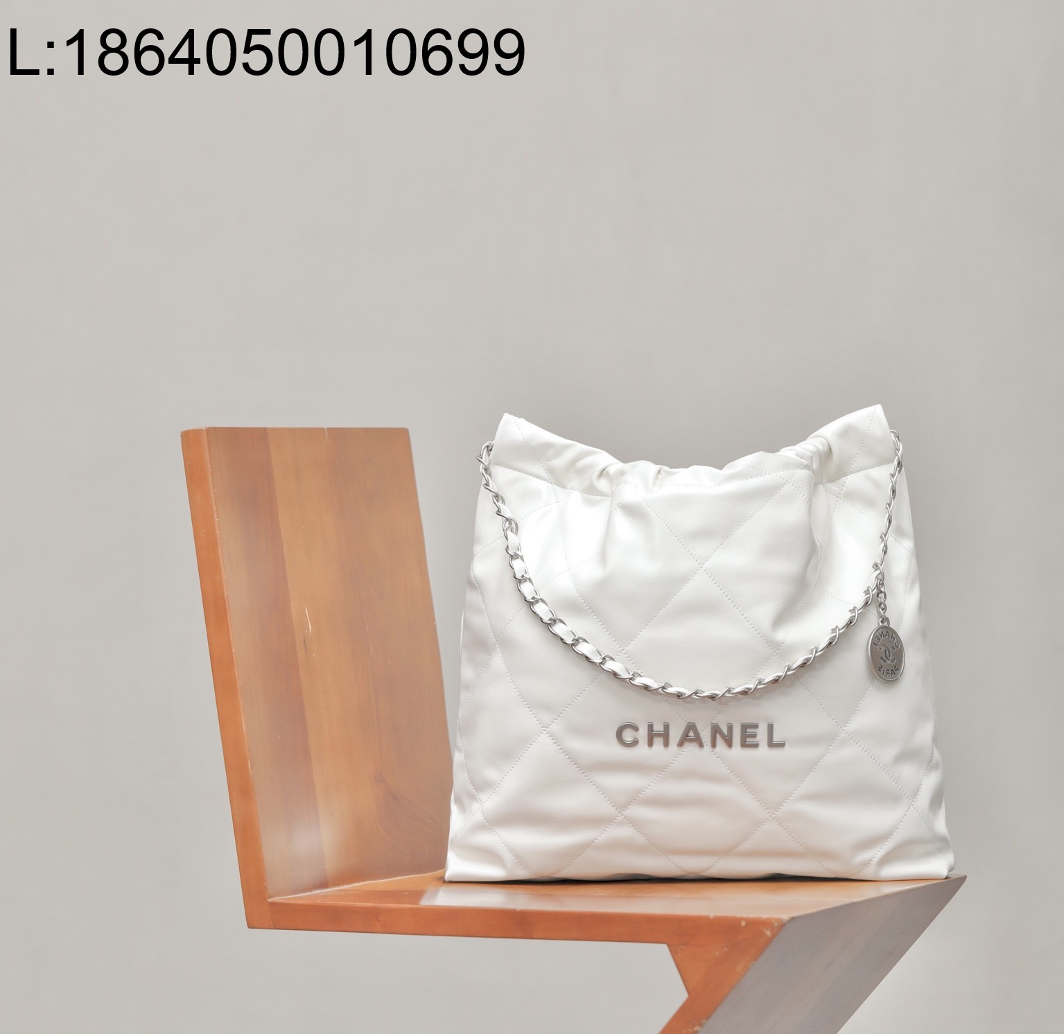 [CD] 샤넬 은장 22백 39*42cm 화이트 이디엄