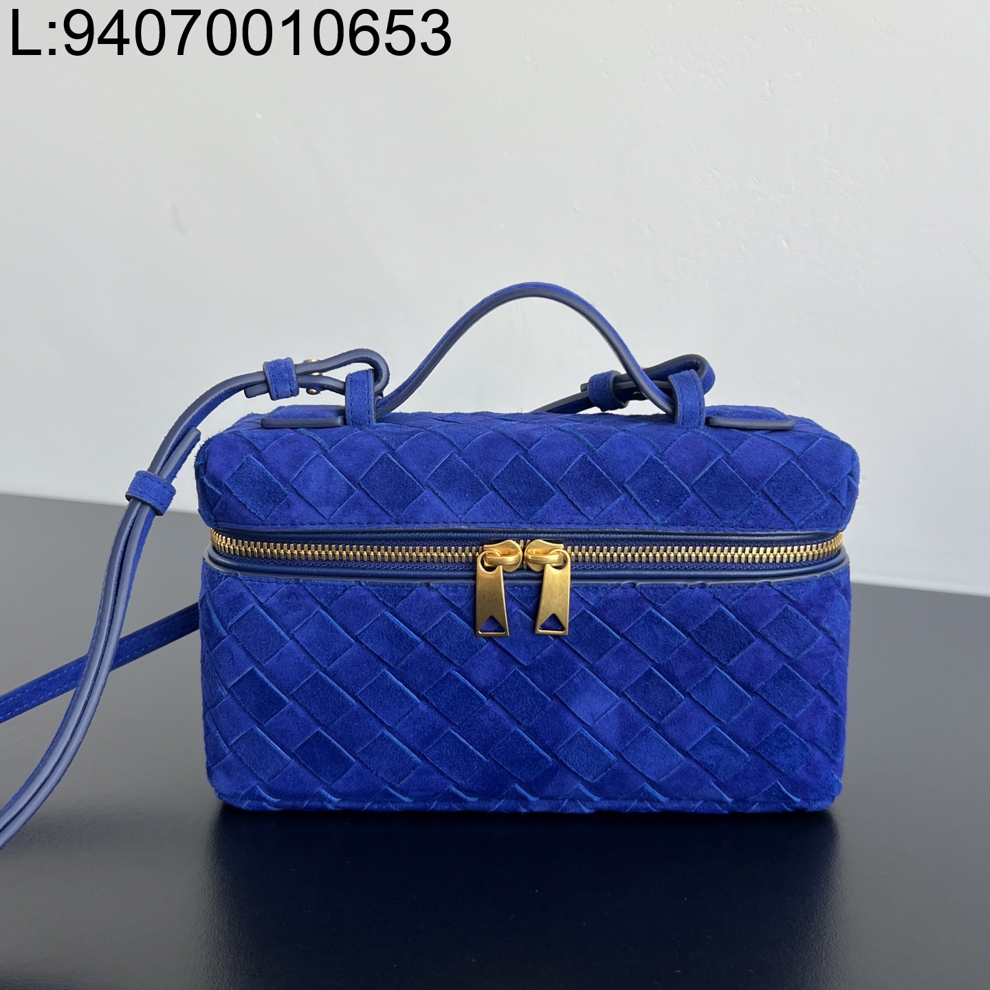 징 팩토리 보테가베네타 뱅뱅 배니티 케이스 789109 22*12.5*5cm 다크 블루 스웨이드