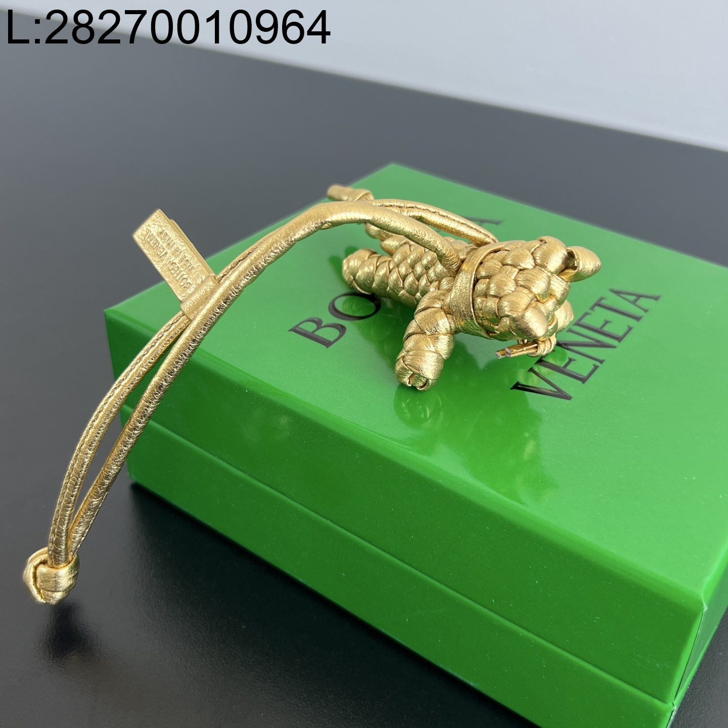 징 팩토리 보테가베네타 캣 참 835969 8.5*4.5*6cm 골드