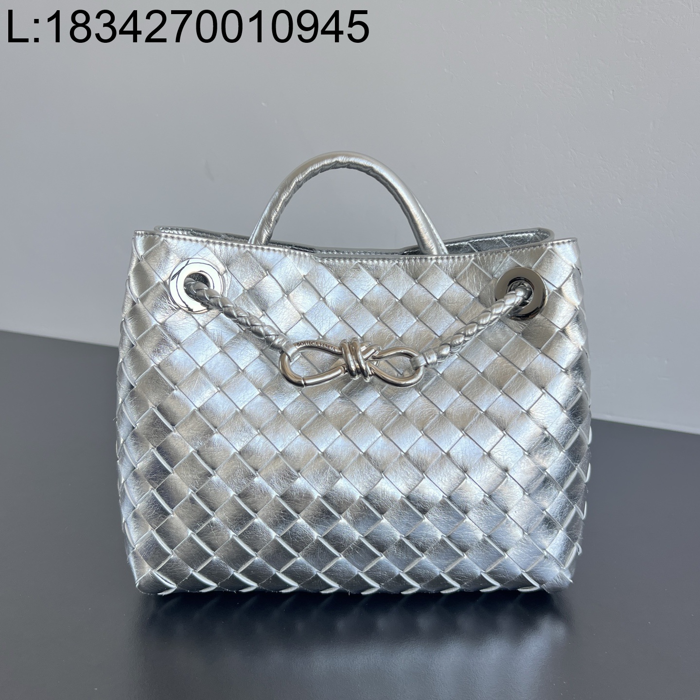 징 팩토리 보테가베네타 스몰 안디아모 743568 25*22*10.5cm 실버