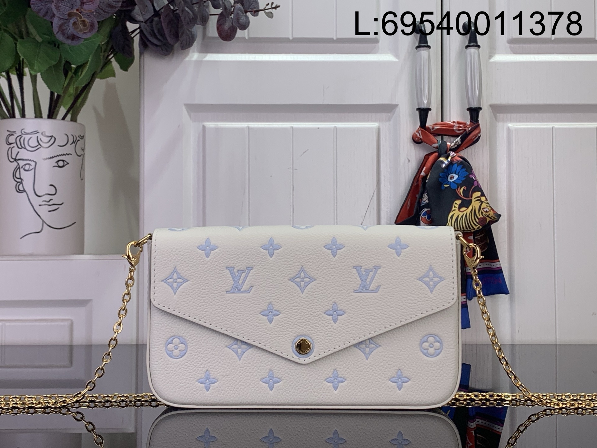 [88factory] 루이비통 포쉐트 펠리시 M28127 12*3*21cm 아이보리 블루