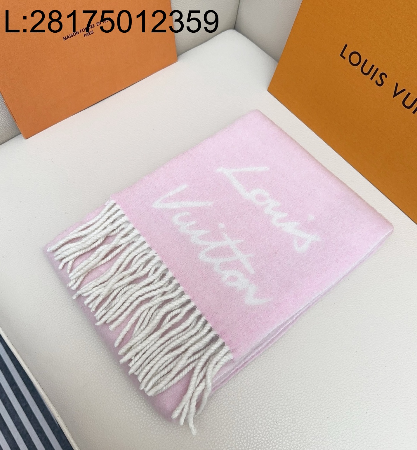 AGG 루이비통 모노그램 양색 스카프 핑크 화이트 25*200cm 면양털 58% 42%알파카