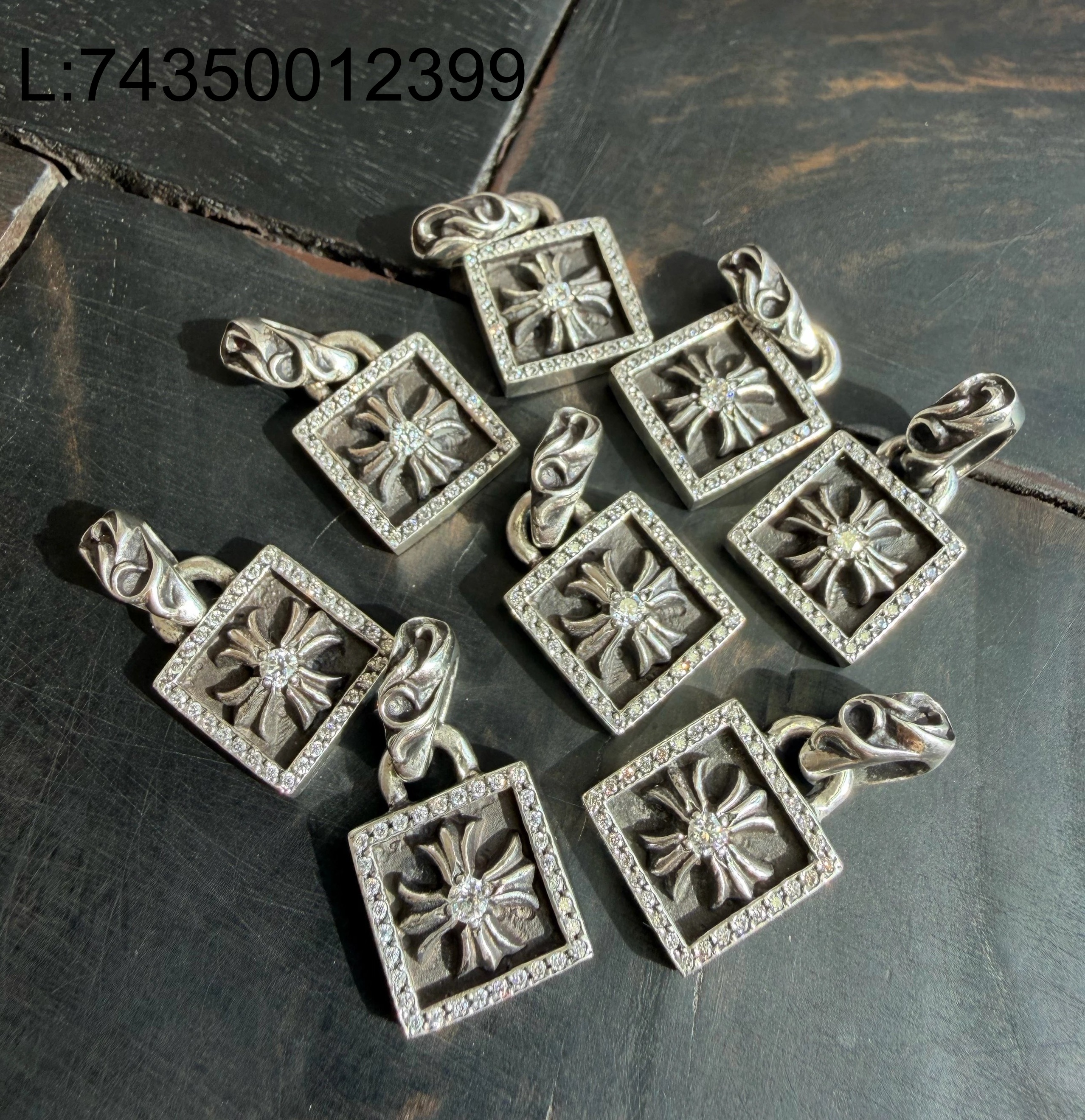 [auk셀러] 크롬하츠 십자가 스퀘어 펜던트