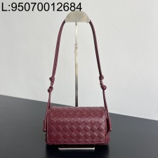 징 팩토리 보테가베네타 노뚜르노 843893 21*11*9cm 레드