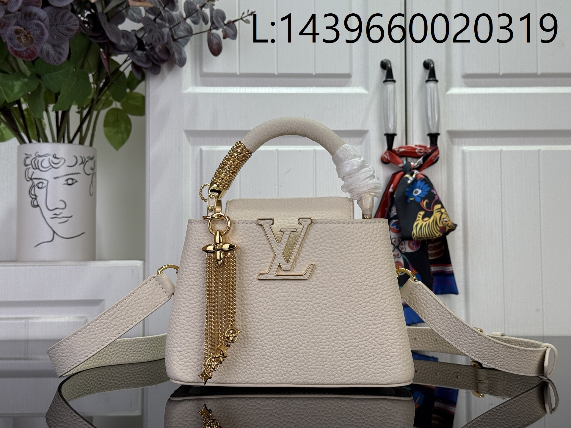 [88factory] 루이비통 카퓌신 미니 M26328 M26531 M48865 21*14*8cm 아이보리