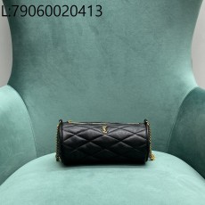 Pomegrante 생로랑 퀼티드 램스킨 세이드 미니 튜브백 블랙 699703 20*10*10cm