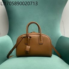 Pomegrante 생로랑 삭 드 주르 보스턴 스무스 레더 스몰 토스티드 브라운 851694 27*18*15cm