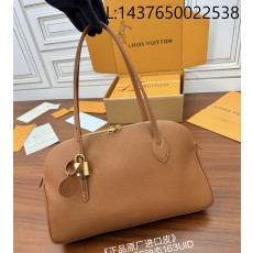 [듀티프리] 루이비통 로우 키 더플 토트 블랙 M26257 43.5*26.5*14.5cm 꼬냑