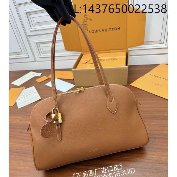 [듀티프리] 루이비통 로우 키 더플 토트 블랙 M26257 43.5*26.5*14.5cm 꼬냑