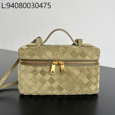 징 팩토리 보테가베네타 뱅뱅 배니티 케이스 스웨이드 올리브 789109 22*12.5*5cm