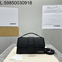 [카타] 자크뮈스 밤비노 크로스바디 플랩백 블랙 24*13*7cm 은장 무광