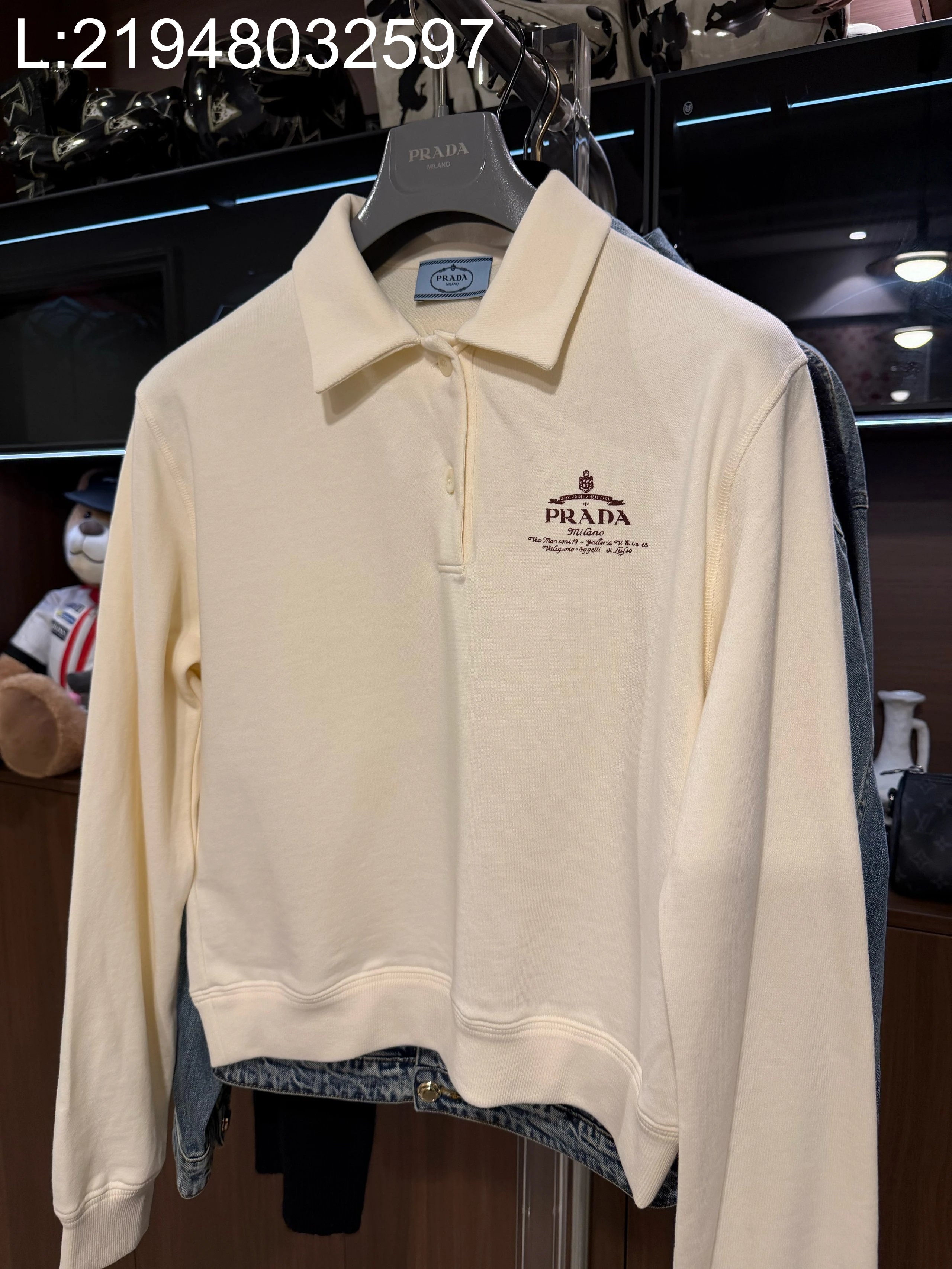 [콜라 셀러] 프라다 프린트 긴팔 폴로 / 카라티 / 긴팔티 / 웨이디안 주소