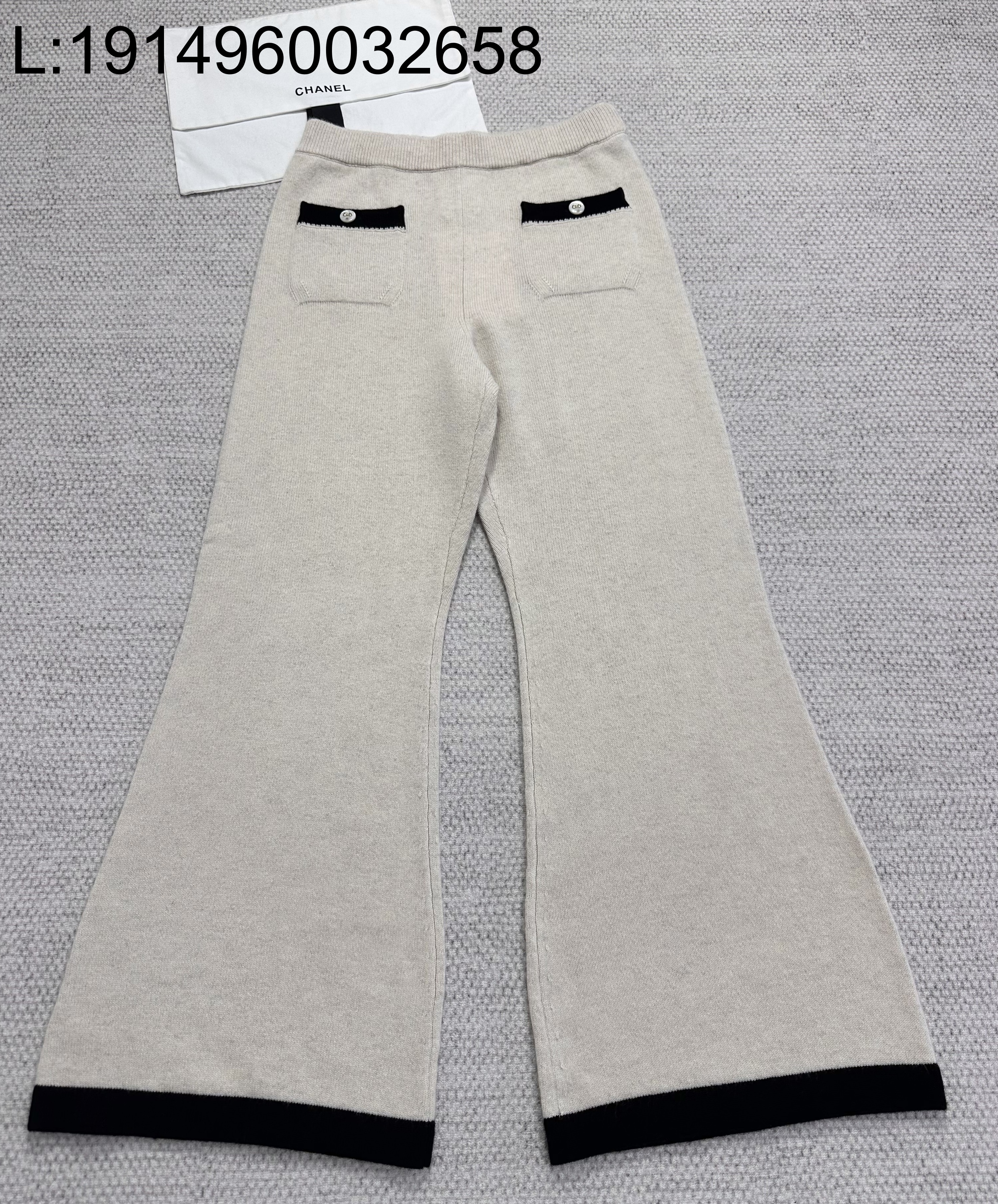 [타지아공장(tj공장) -여성전용] 샤넬 25K 캐시미어 배색 부츠컷 팬츠 라이트 베이지