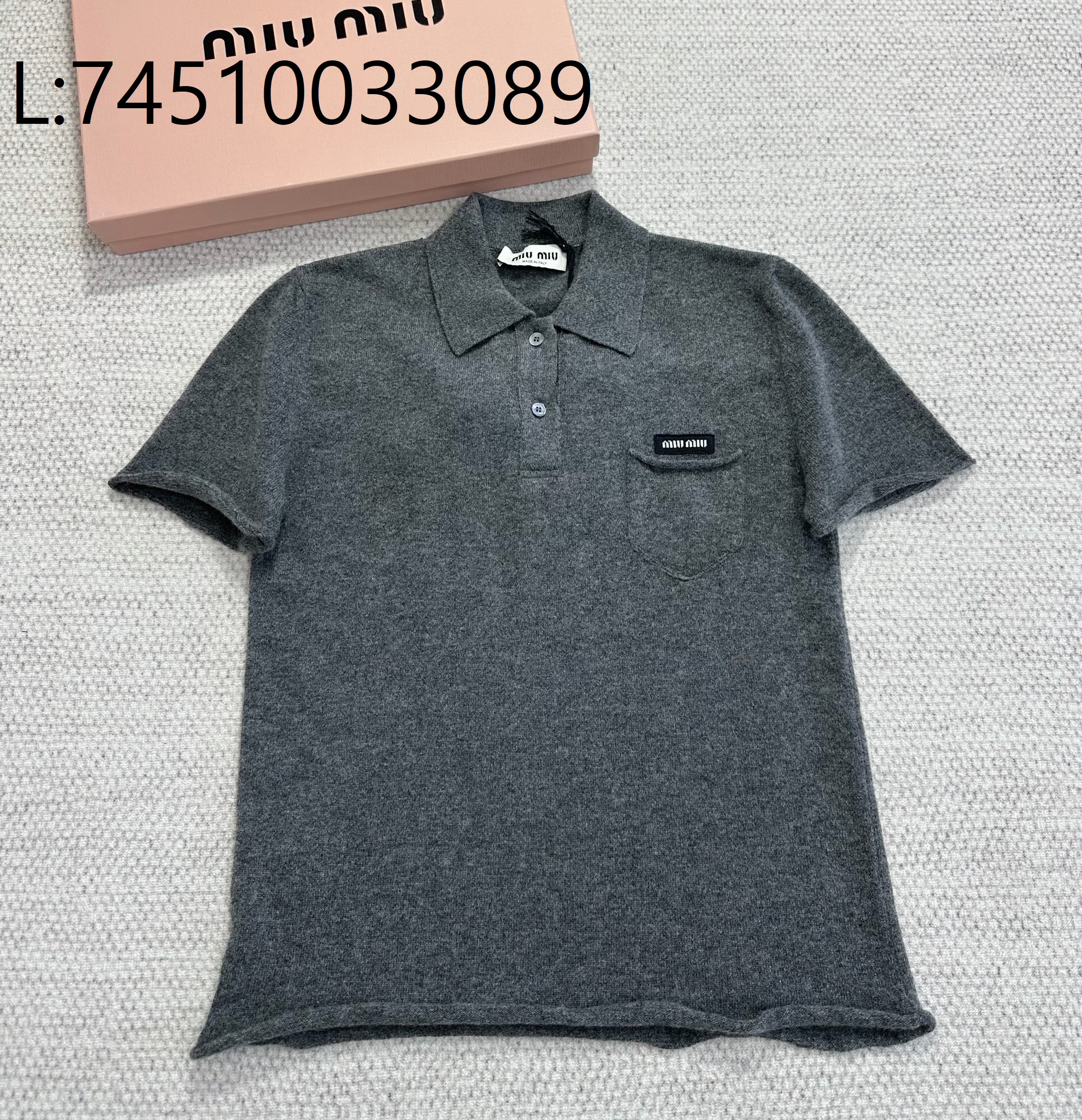 [타지아공장(tj공장) -여성전용] 미우미우 캐시미어 반팔 카라티 / 폴로티 / 반팔티 그레이