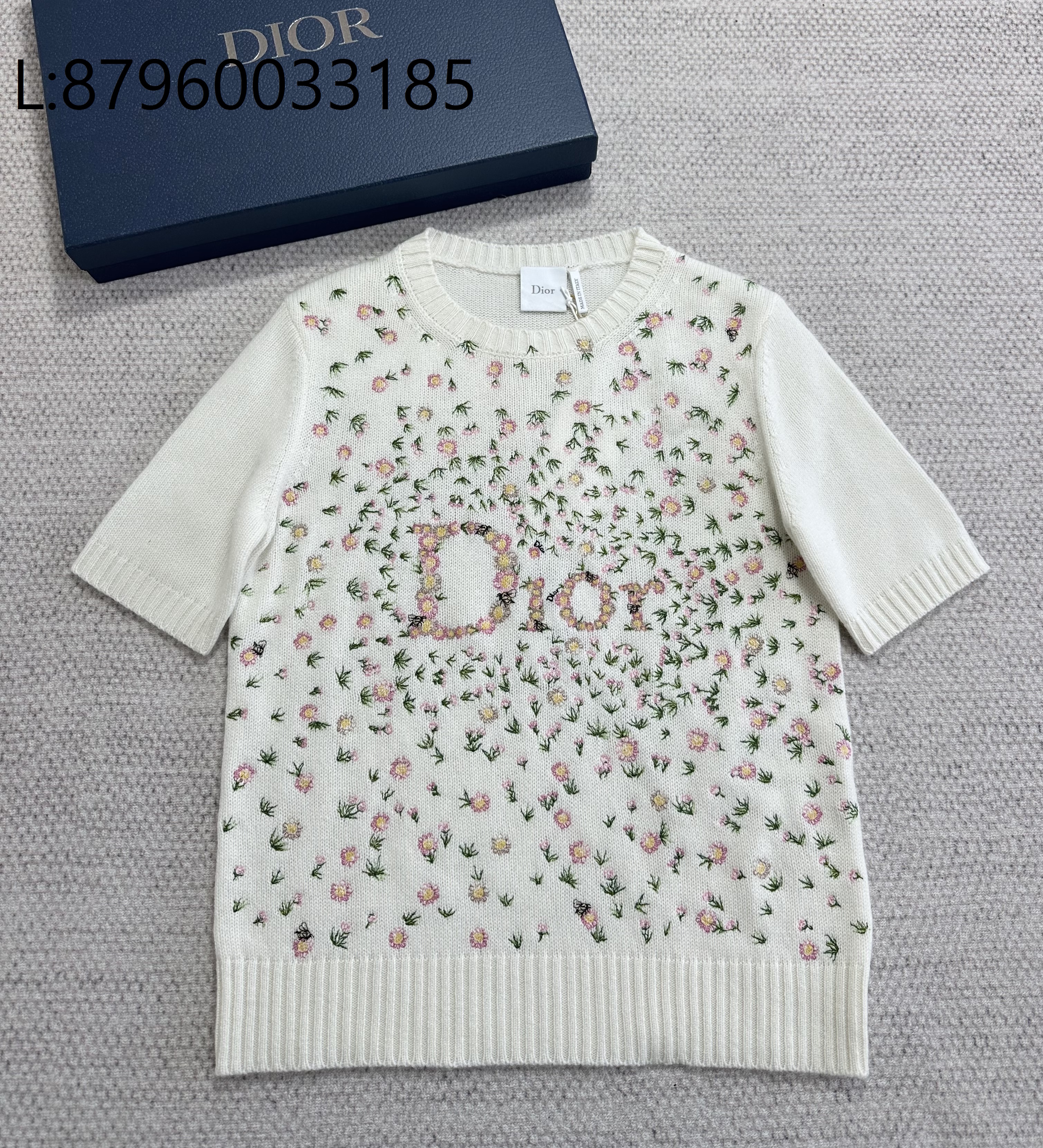 [타지아공장(tj공장) -여성전용] 디올 캐시미어 자수 반팔 니트 멀티 컬러 624S65A0F05