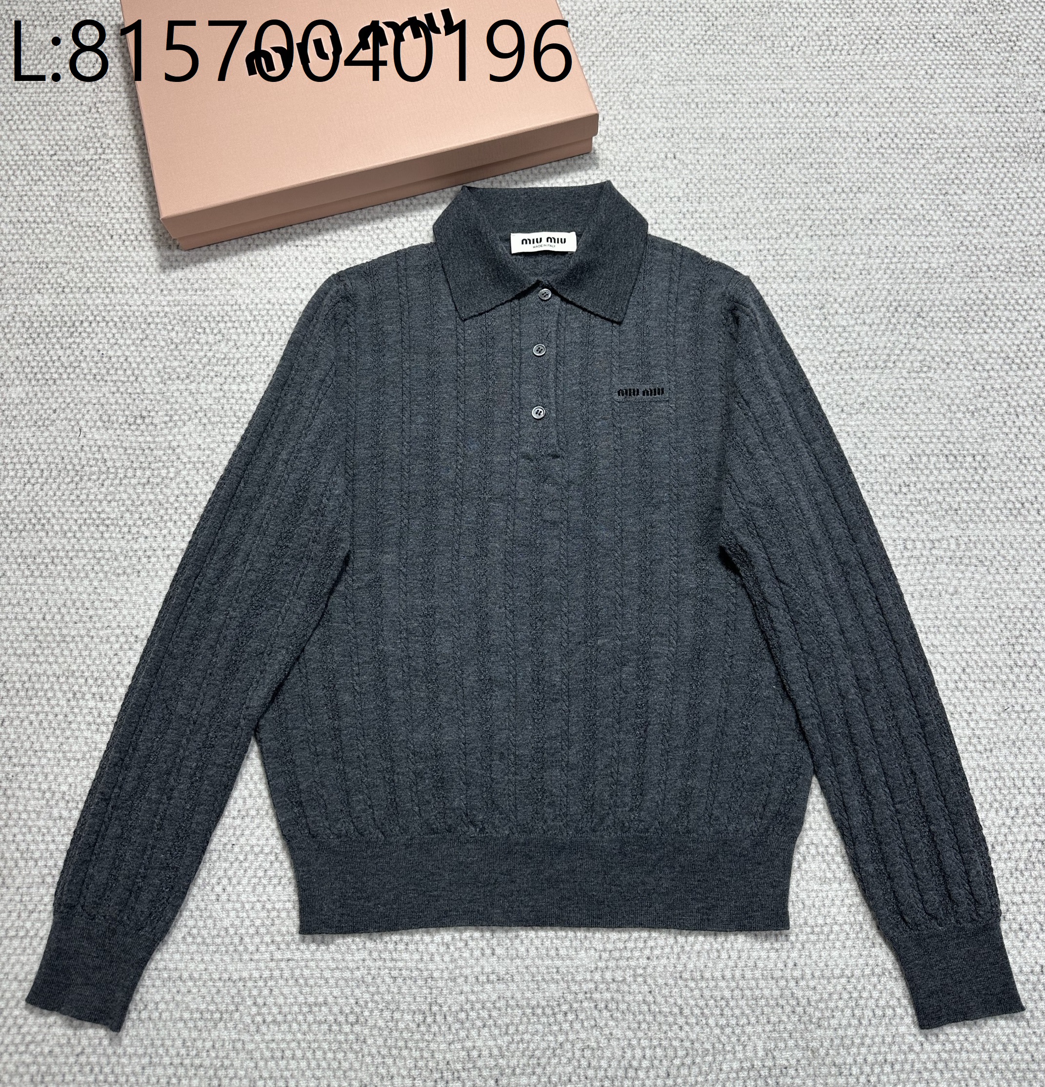 [타지아공장(tj공장) -여성전용] 미우미우 캐시미어 스트라이프 자카드 폴로 / 카라티 / 긴팔티 다크 그레이