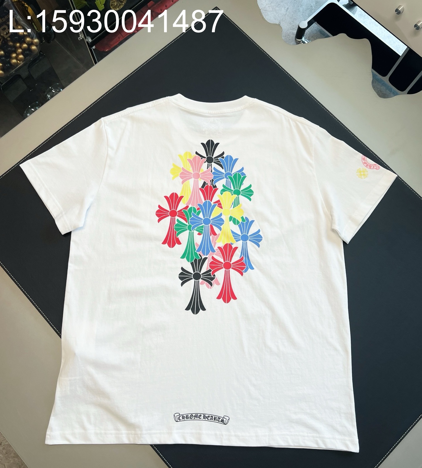 V공장 크롬하츠 멀티컬러 십자가 프린트 반팔티 화이트