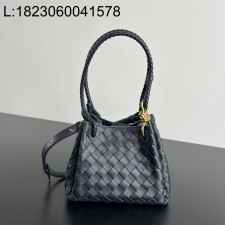 징 팩토리 보테가베네타 스몰 파라슈트 796569 21*17*16.5cm 네이비 블랙